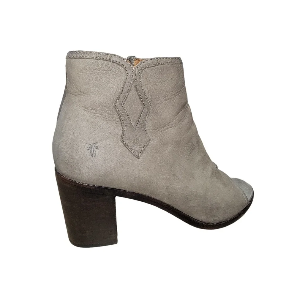 FRYE Boots Women 9.5M Gray Nubuck Leathe Ankle Bootie Danica Peep‎ Toe Heel Shoe